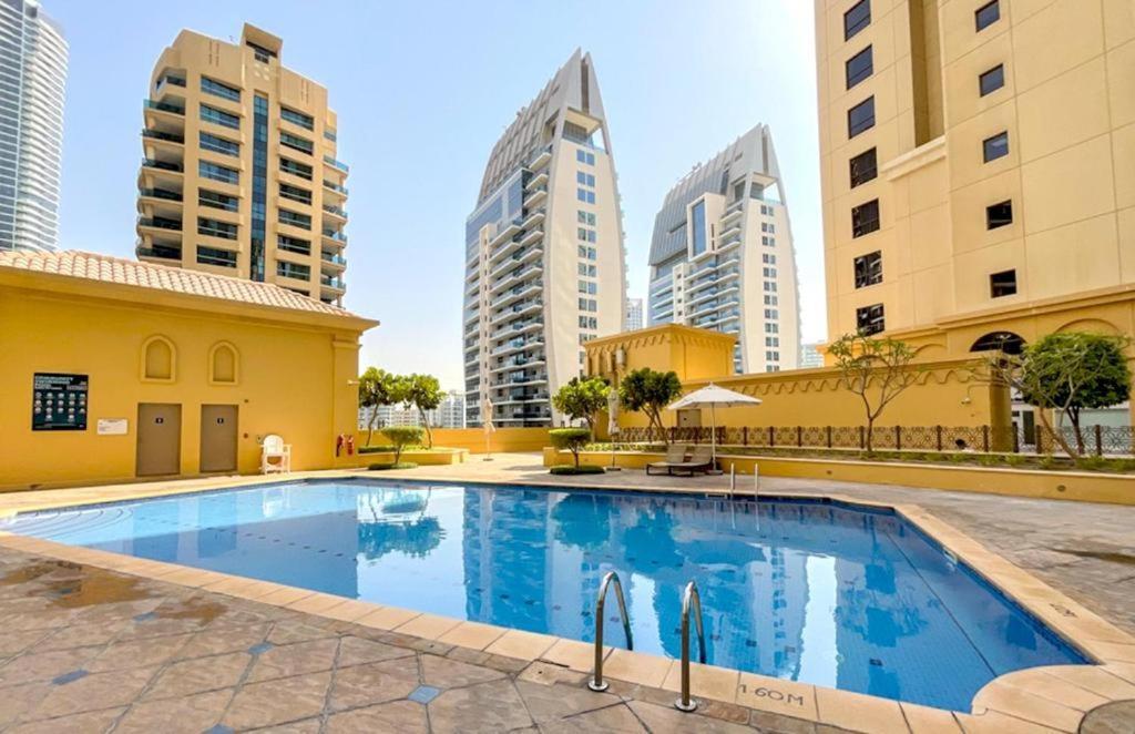 Royal Beach Residences 2 Dubai Esterno foto