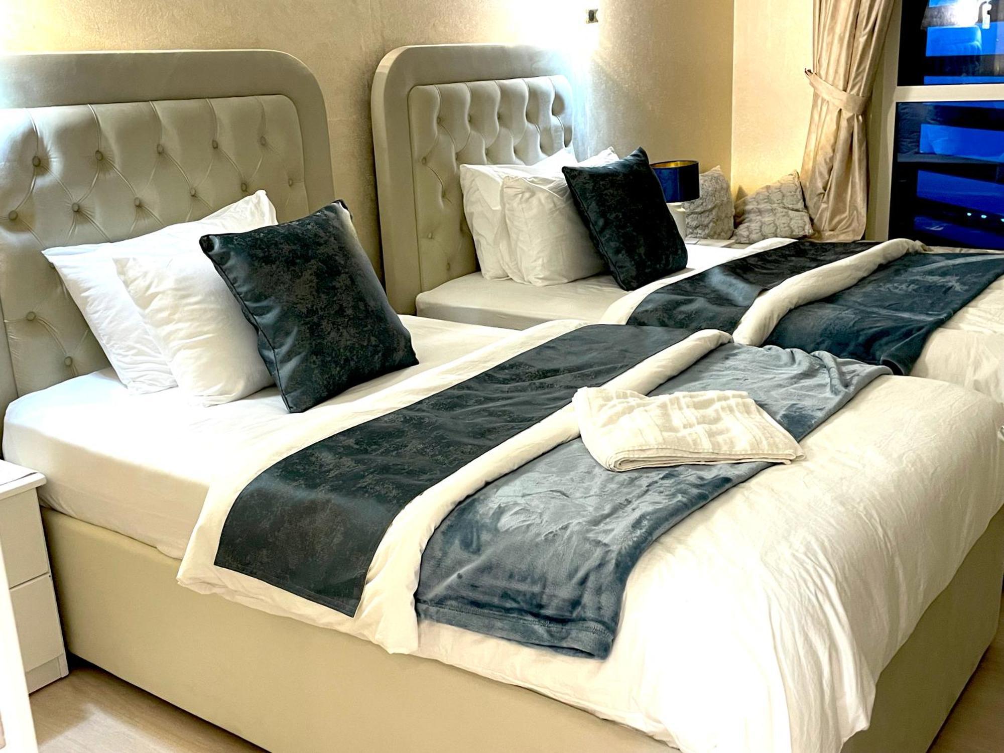 Royal Beach Residences 2 Dubai Esterno foto